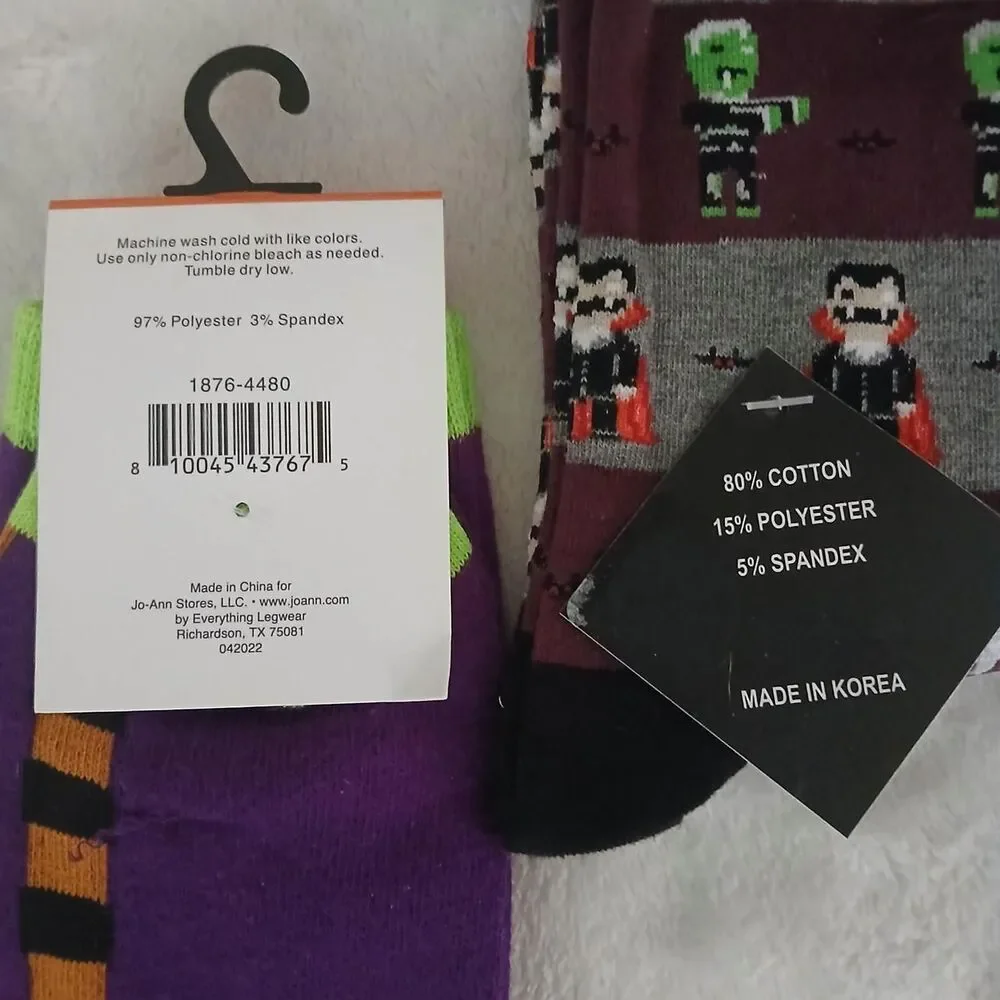 NWT 2 Pairs Halloween Socks Trick or Treat Witch Stripes Mummy Vampire Monster